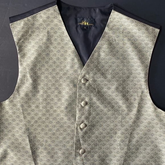 EUC Men's Formal Vest w Bow Tie 2 pc. - Picture 9 of 13